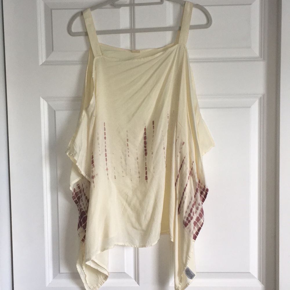 Cream & Burgundy Flowy Top. (Tie Dye pattern)